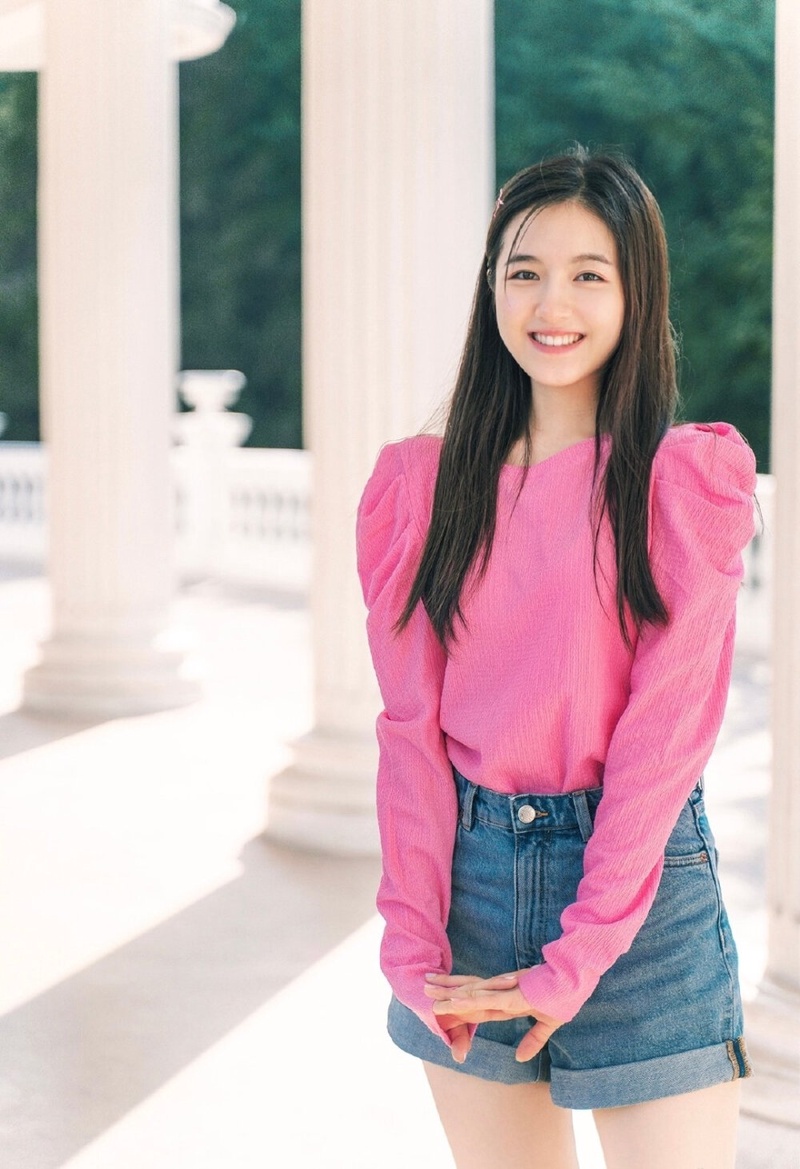张婧仪